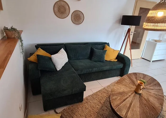 Апартаменты Urbanstay Rottendorf, Maisonette Vor Den Toren Wuerzburgs